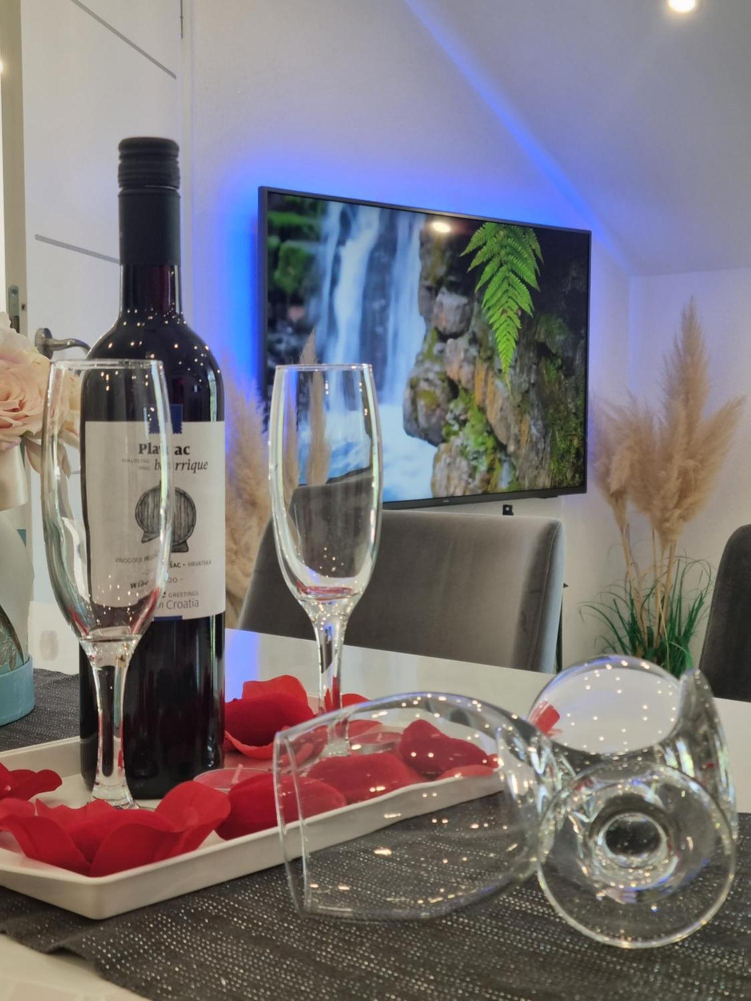 Luxury Apartment Megy Otočac Εξωτερικό φωτογραφία