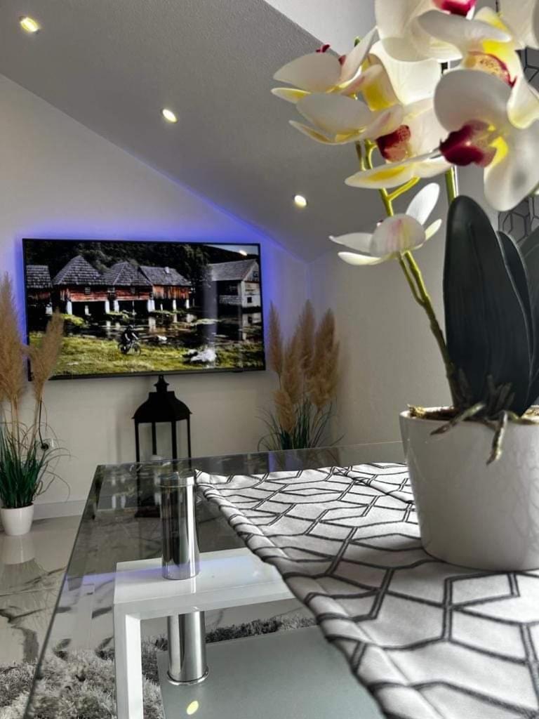 Luxury Apartment Megy Otočac Εξωτερικό φωτογραφία
